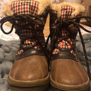 Champion snow boots. Size 6